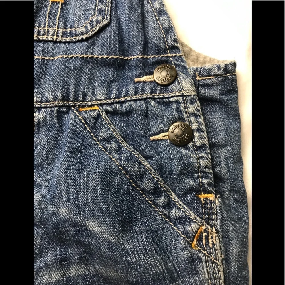 GAP baby lined